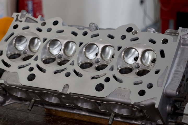 Cylinder head with valve ports prepared on a workbench